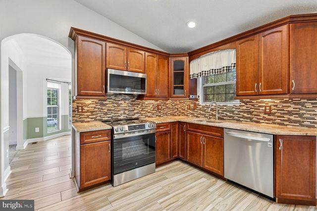 15764 BEAU RIDGE DR, Woodbridge, VA 22193