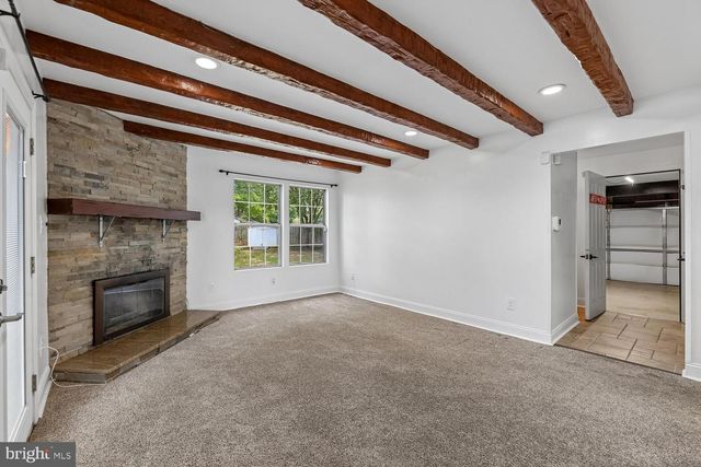 15764 BEAU RIDGE DR, Woodbridge, VA 22193