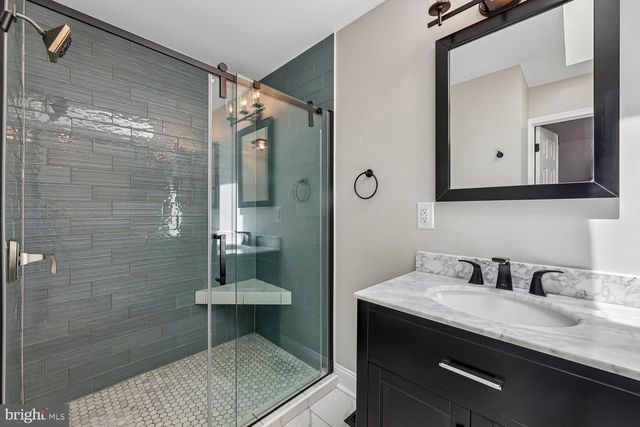 15764 BEAU RIDGE DR, Woodbridge, VA 22193