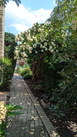 41 Saint Johns Avenue, Yonkers, NY 10704