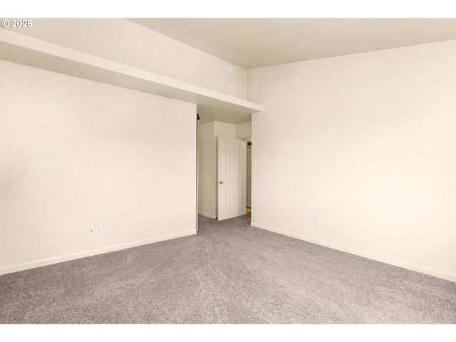 106 UMPQUA VIEW Dr, Roseburg, OR 97471