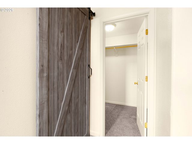 106 UMPQUA VIEW Dr, Roseburg, OR 97471