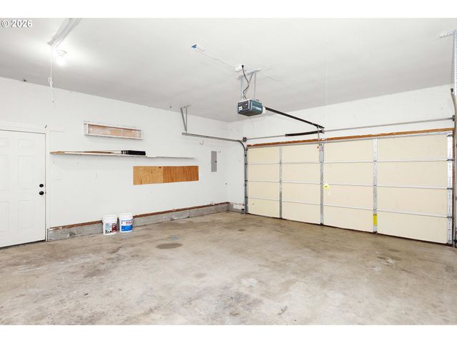 106 UMPQUA VIEW Dr, Roseburg, OR 97471