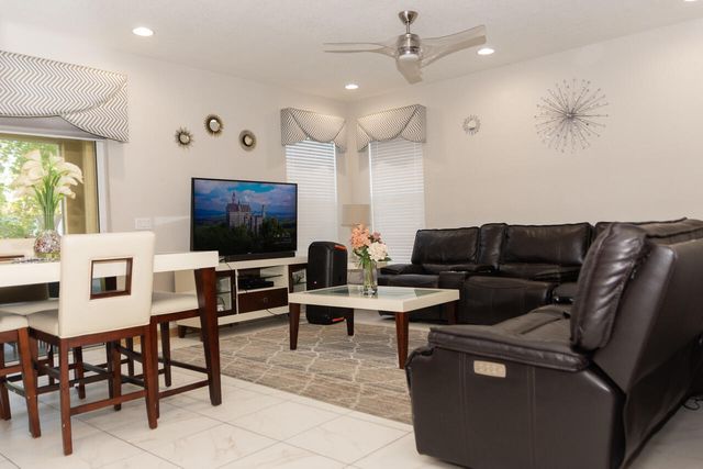 1300 NW Fiorenza Court, Port St. Lucie, Port St Lucie, FL 34986