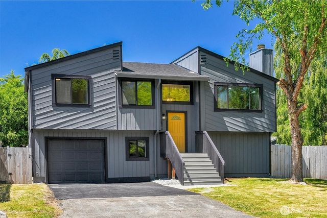 9408 61st Drive NE, Marysville, WA 98270