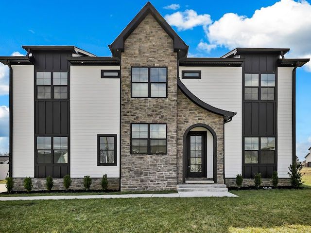 339 Ellington Dr, Clarksville, TN 37043