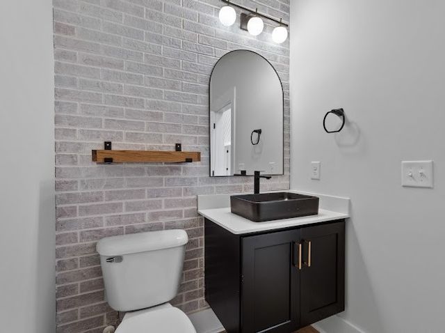 339 Ellington Dr, Clarksville, TN 37043