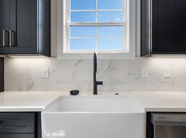 339 Ellington Dr, Clarksville, TN 37043