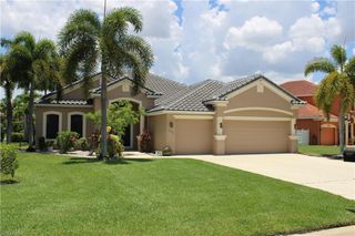 9947 Via San Marco LOOP, Fort Myers, FL 33905