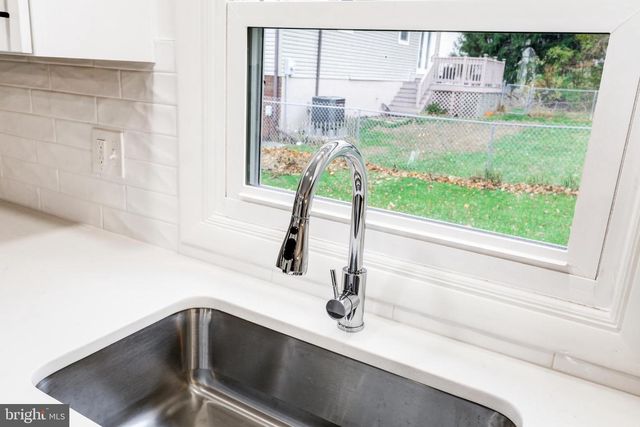 2640 HEMLOCK DR, Columbia, PA 17512