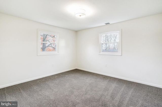 2640 HEMLOCK DR, Columbia, PA 17512