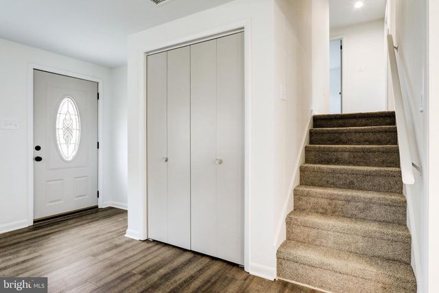 2640 HEMLOCK DR, Columbia, PA 17512