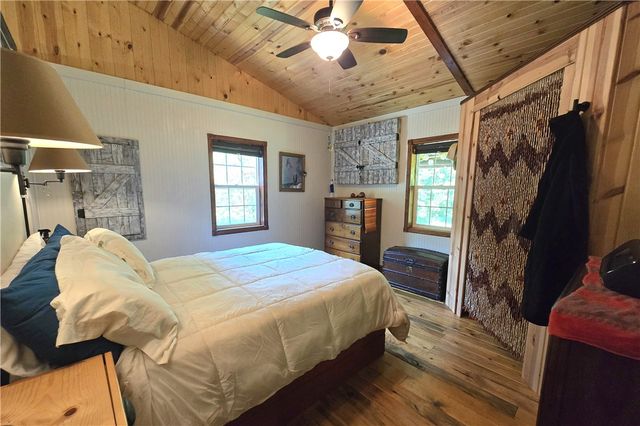 1825 County Road 323, Eureka Springs, AR 72632