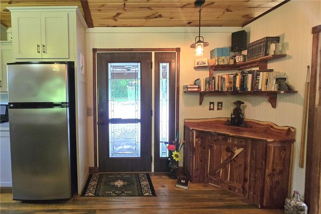 1825 County Road 323, Eureka Springs, AR 72632