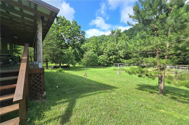 1825 County Road 323, Eureka Springs, AR 72632