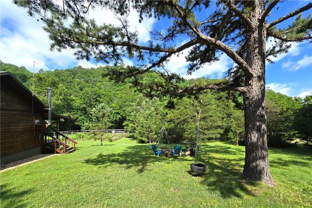 1825 County Road 323, Eureka Springs, AR 72632