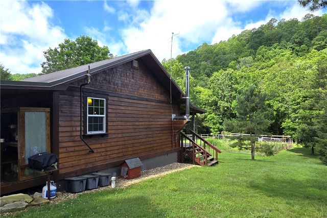 1825 County Road 323, Eureka Springs, AR 72632