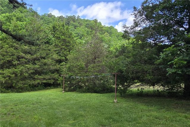 1825 County Road 323, Eureka Springs, AR 72632