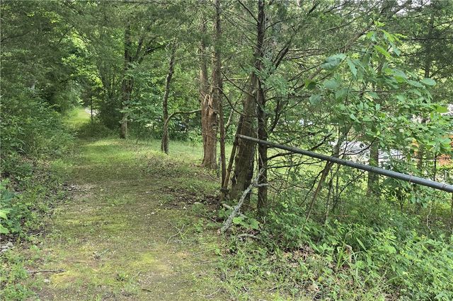 1825 County Road 323, Eureka Springs, AR 72632