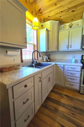 1825 County Road 323, Eureka Springs, AR 72632