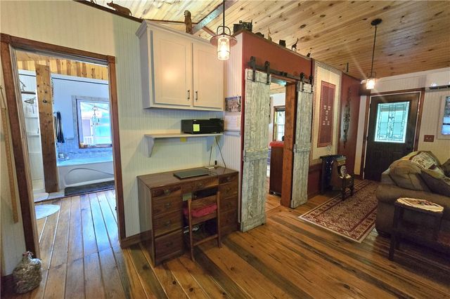 1825 County Road 323, Eureka Springs, AR 72632