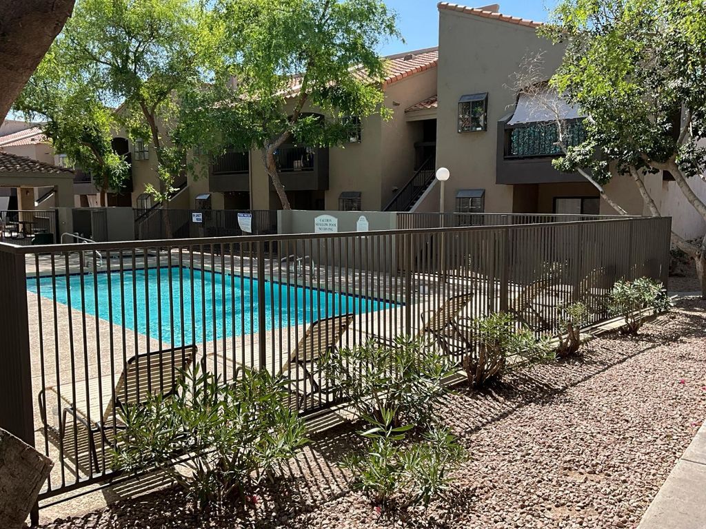 747 S Extension Road Unit 207, Mesa, AZ 85210