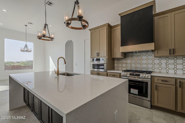 155 N Scenic Vista Drive, Sahuarita, AZ 85629