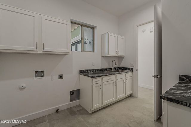 155 N Scenic Vista Drive, Sahuarita, AZ 85629