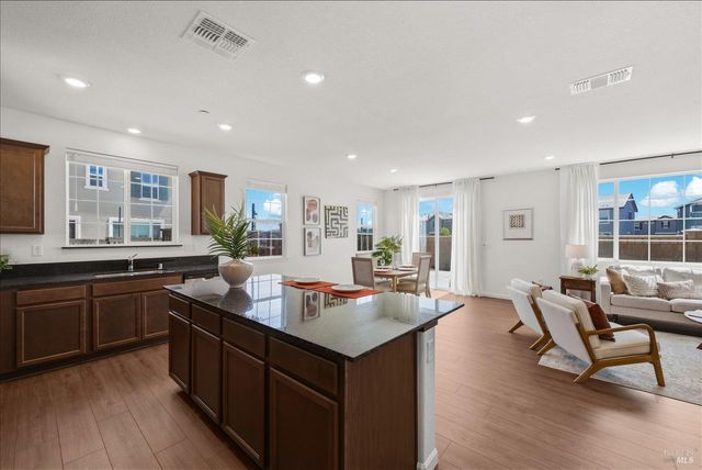 5019 Librarian Ct, Vacaville, CA 95687