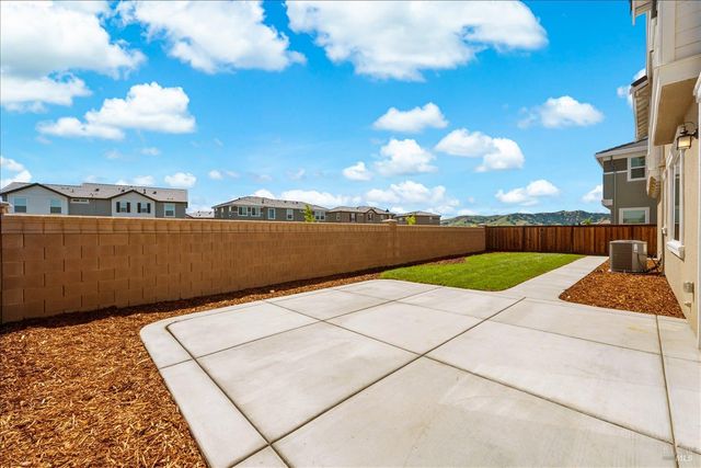 5019 Librarian Ct, Vacaville, CA 95687