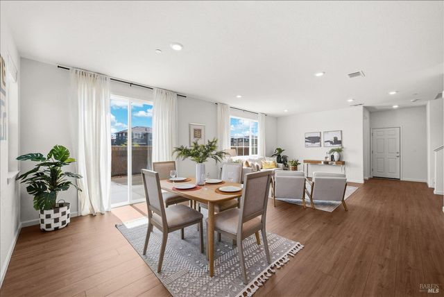 5019 Librarian Ct, Vacaville, CA 95687