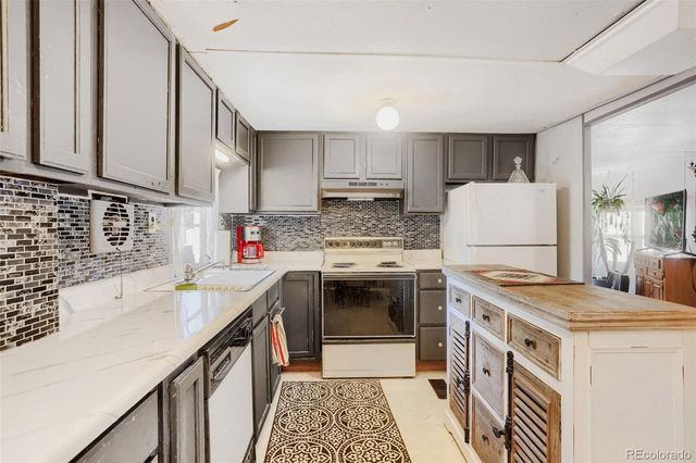 951 17th Avenue, Longmont, CO 80501