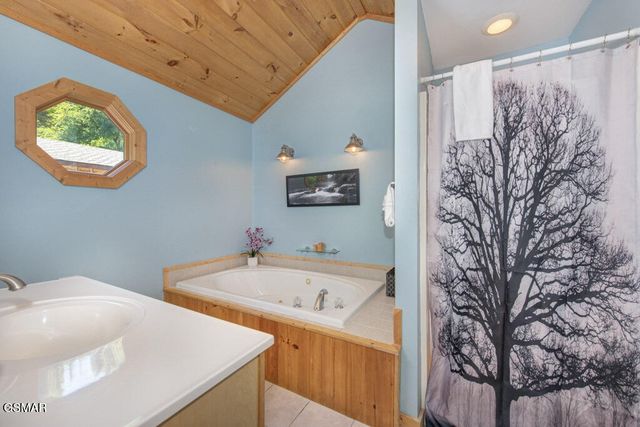 3103 Perry Circle Lane, Sevierville, TN 37862