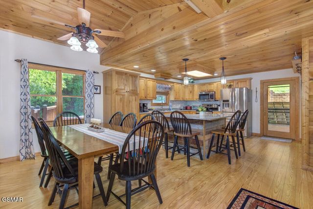 3103 Perry Circle Lane, Sevierville, TN 37862