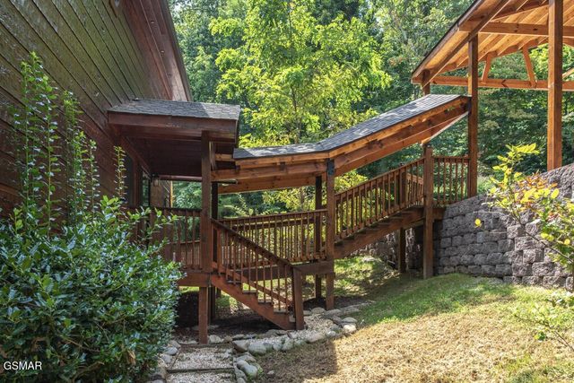 3103 Perry Circle Lane, Sevierville, TN 37862