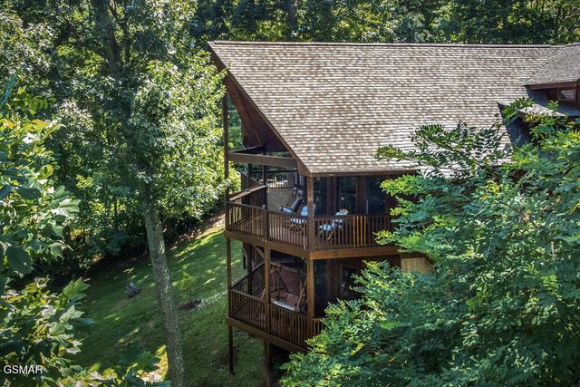 3103 Perry Circle Lane, Sevierville, TN 37862