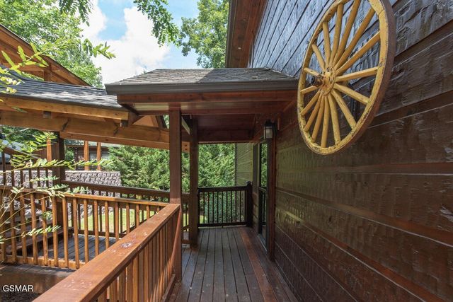 3103 Perry Circle Lane, Sevierville, TN 37862