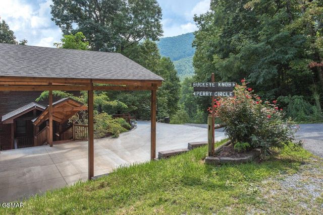 3103 Perry Circle Lane, Sevierville, TN 37862