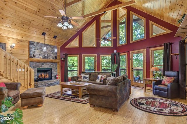3103 Perry Circle Lane, Sevierville, TN 37862