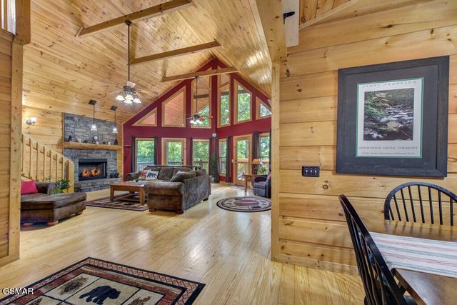 3103 Perry Circle Lane, Sevierville, TN 37862