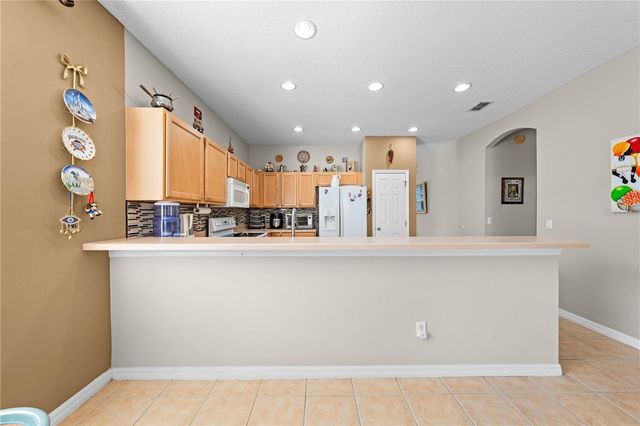 138 CHAUCER AVENUE, Davenport, FL 33896