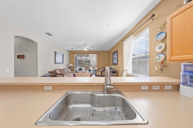 138 CHAUCER AVENUE, Davenport, FL 33896