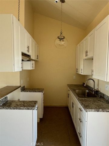 1025 Gaviota Avenue, Long Beach, CA 90813