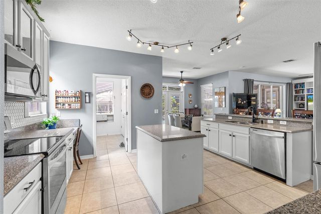 2190 LAUREL BLOSSOM CIRCLE, Ocoee, FL 34761