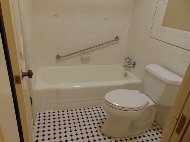 2516 Enfield RD 101, Austin, TX 78703