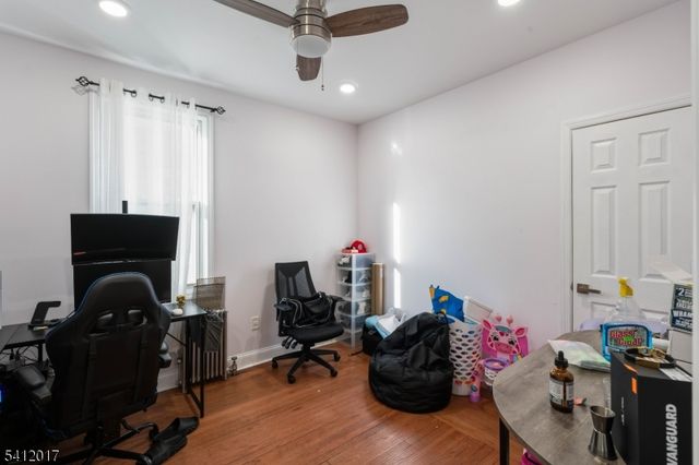 106 Speer Ave, Clifton City, NJ 07013