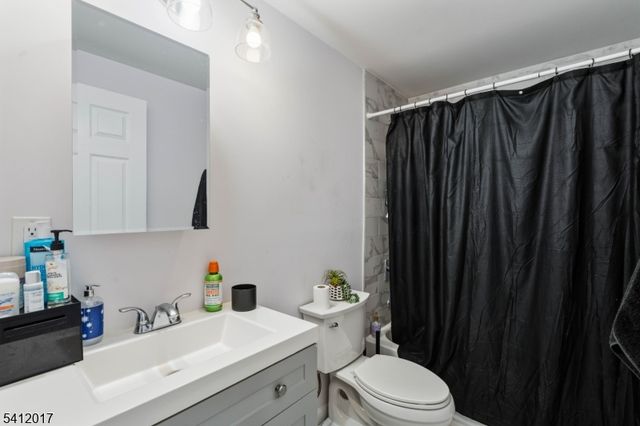 106 Speer Ave, Clifton City, NJ 07013