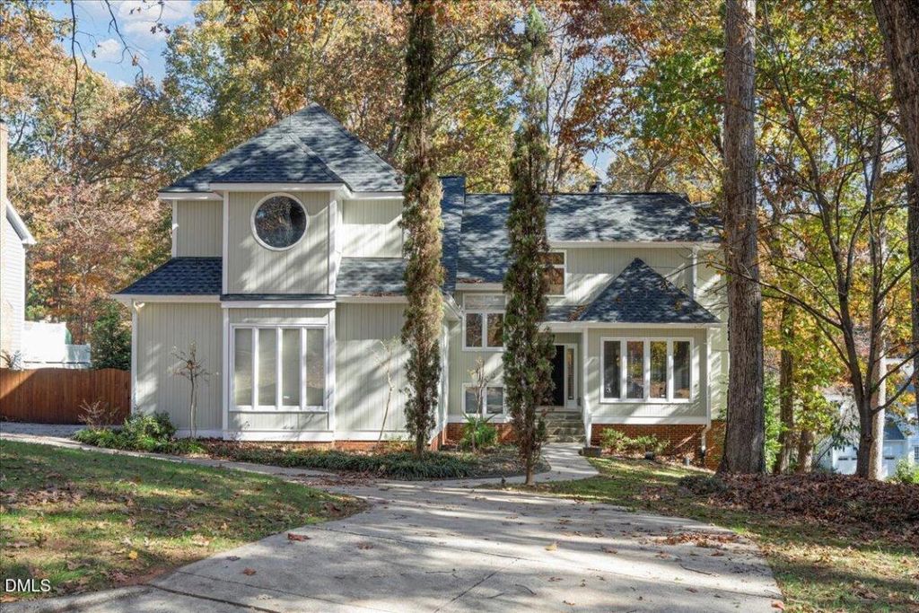 813 Vestavia Woods Drive, Raleigh, NC 27615