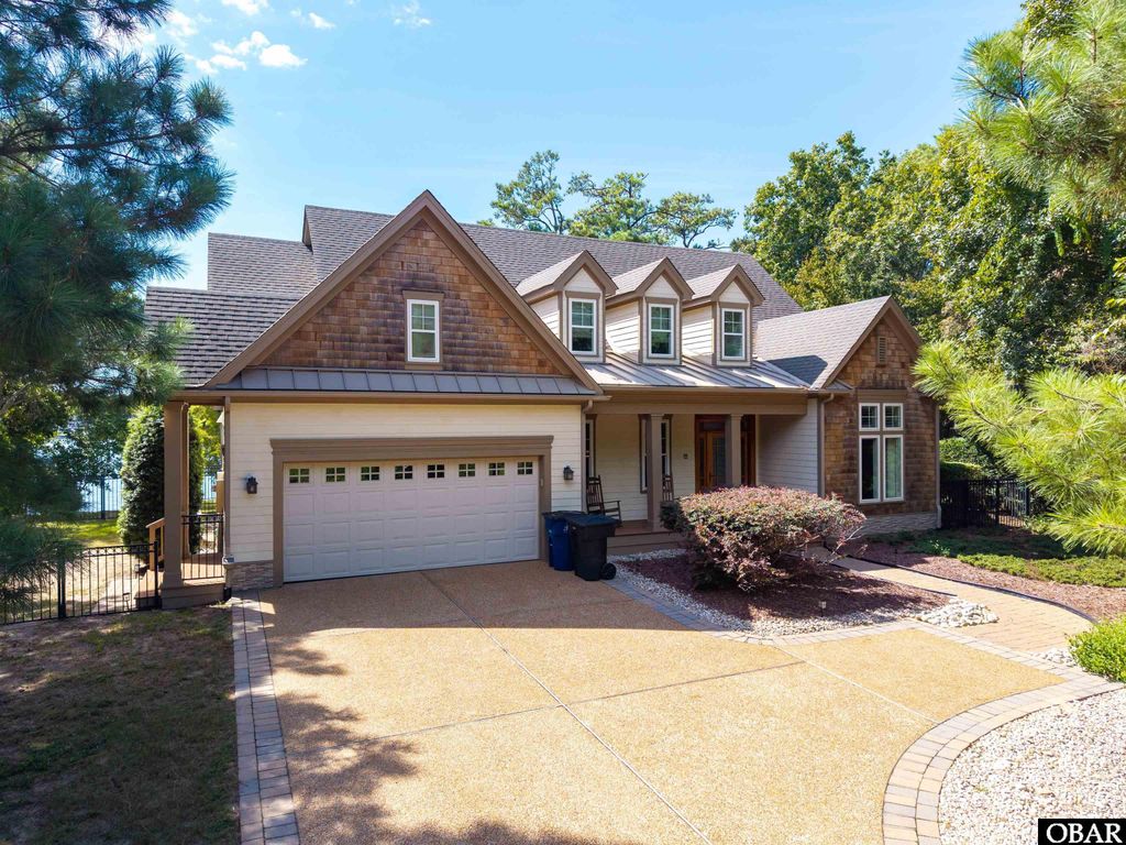 Image 1 of property listing at 149 Yaupon Trail, Southern Shores, NC 27949