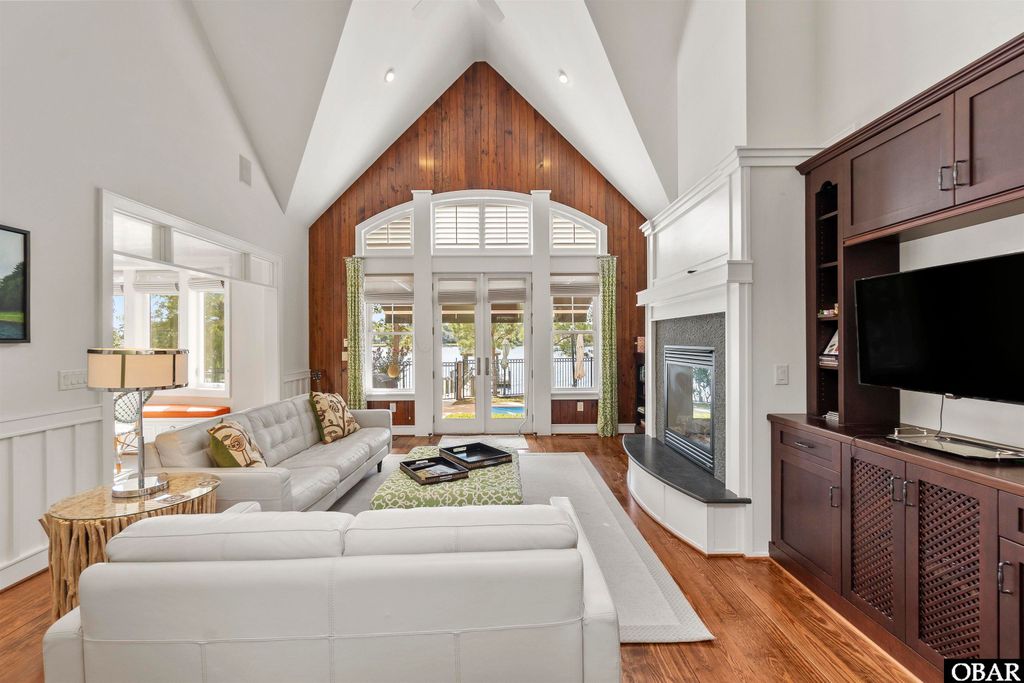 Image 11 of property listing at 149 Yaupon Trail, Southern Shores, NC 27949